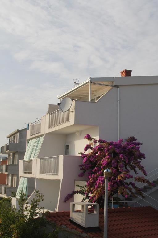 Summer Lounge Apartment تروغير المظهر الخارجي الصورة