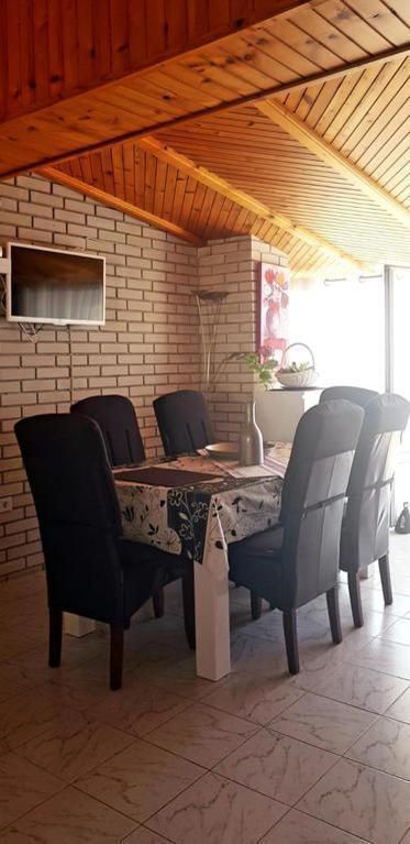 Summer Lounge Apartment تروغير المظهر الخارجي الصورة
